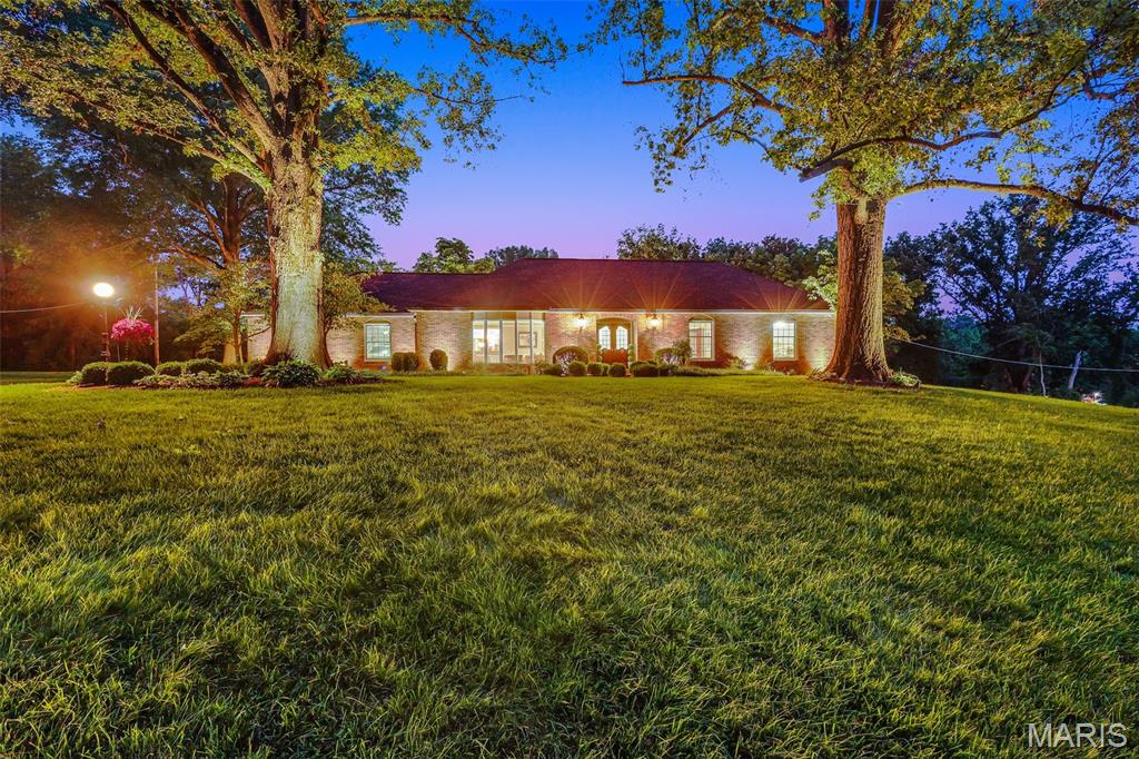 1897 Point Oak Road