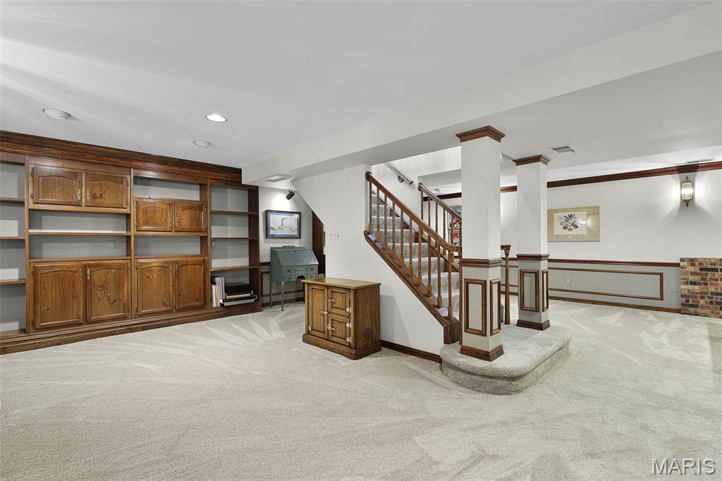 1897 Point Oak Road