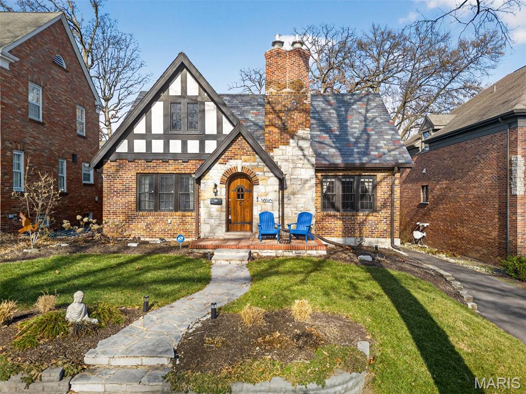 7437 Stratford Avenue