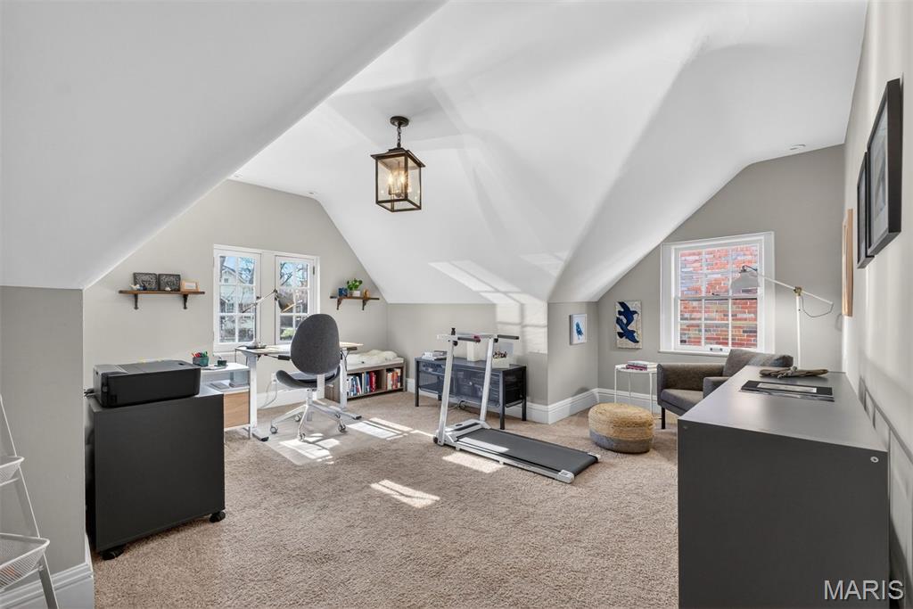 7437 Stratford Avenue