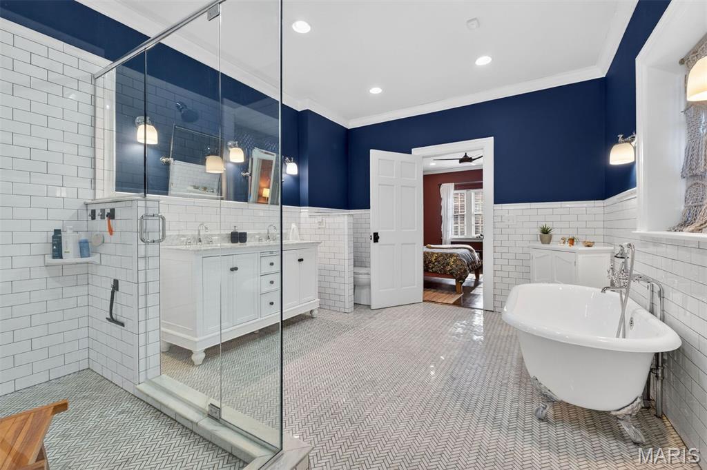 7437 Stratford Avenue