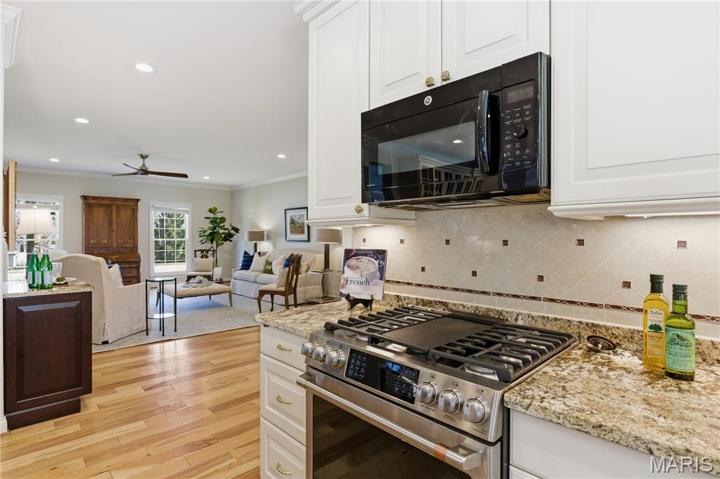 4037 S Lindbergh Boulevard