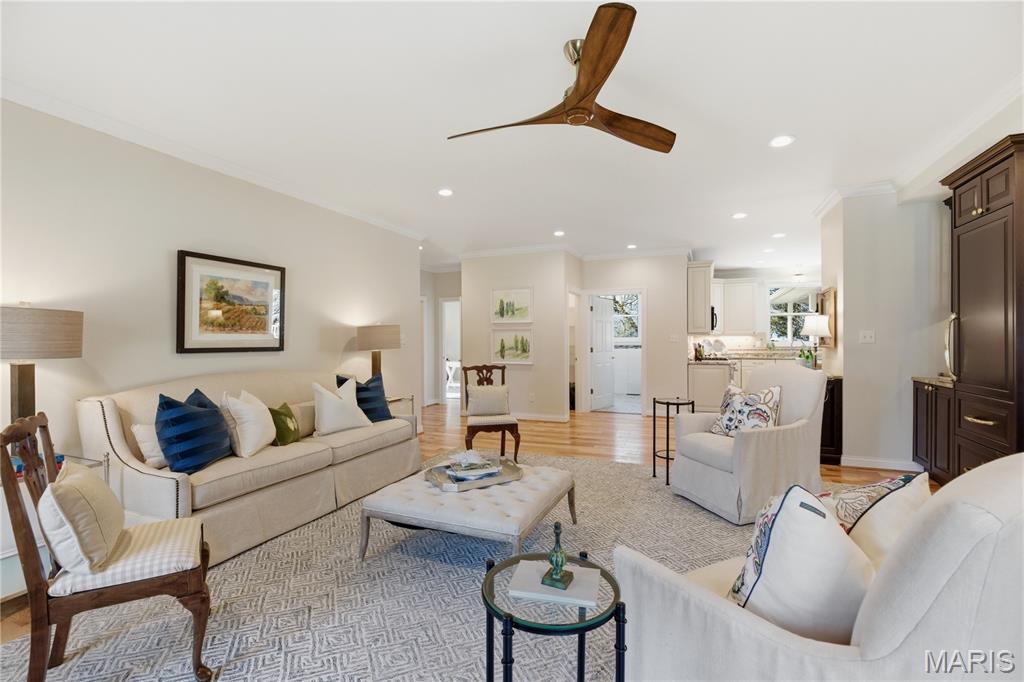 4037 S Lindbergh Boulevard