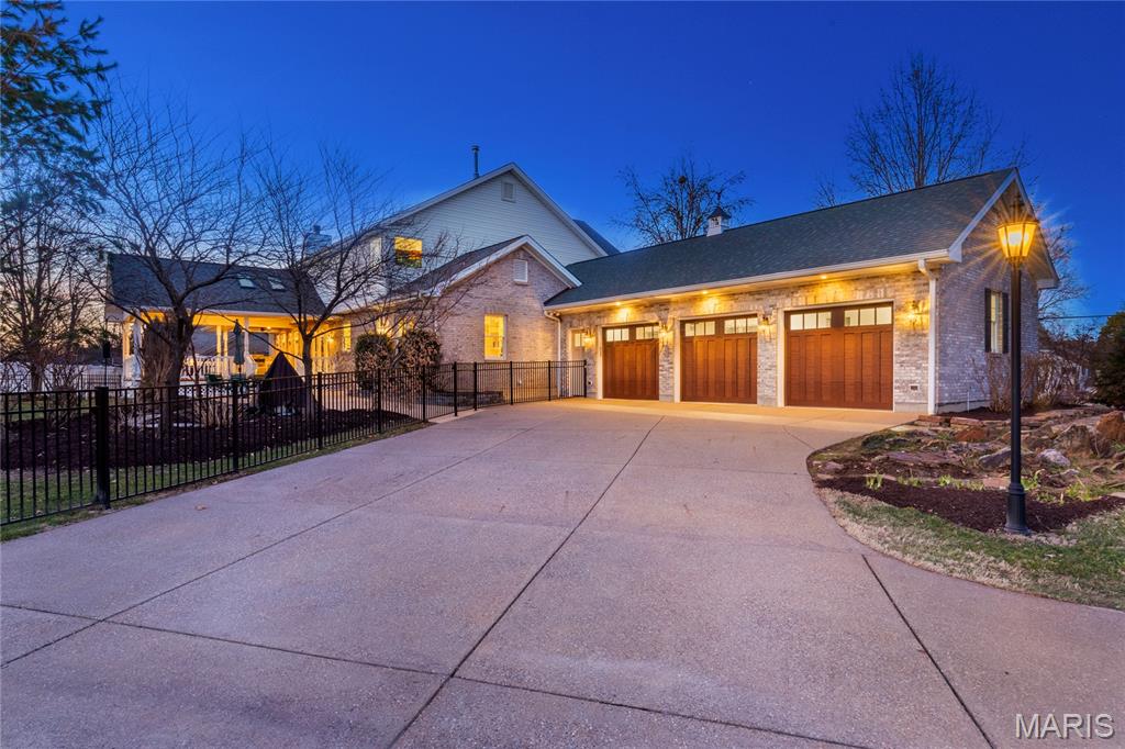 4037 S Lindbergh Boulevard