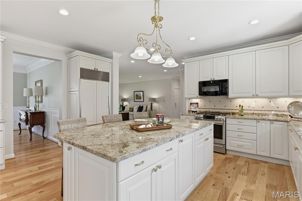 4037 S Lindbergh Boulevard