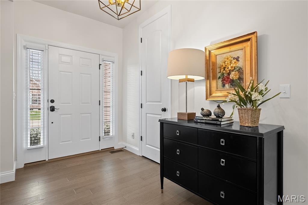 920 Thorn Crown Court