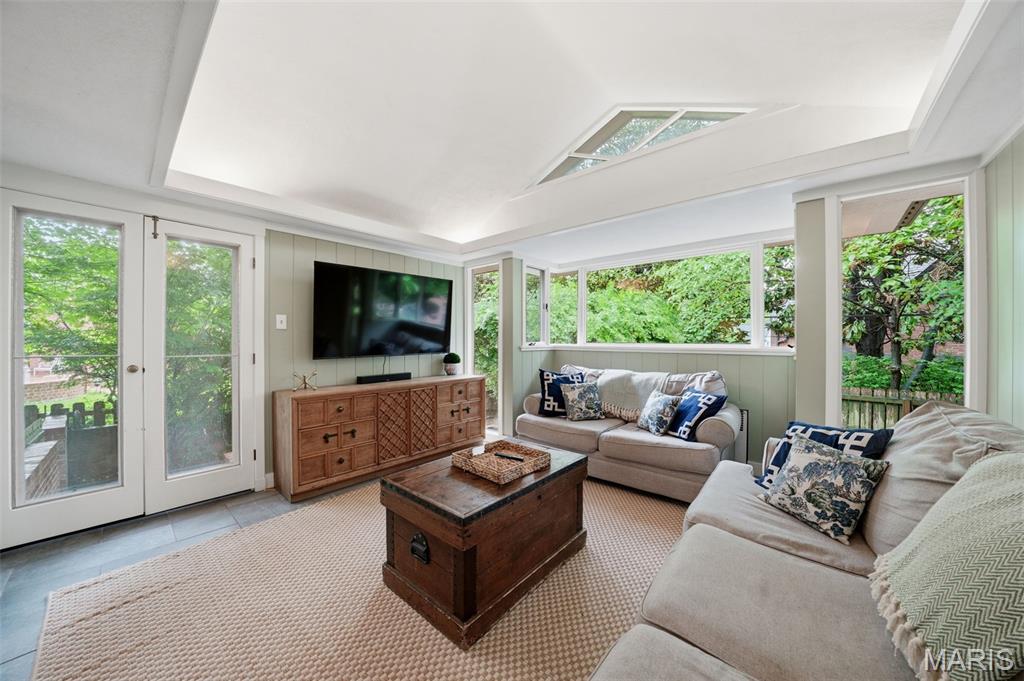 36 Algonquin Wood Place