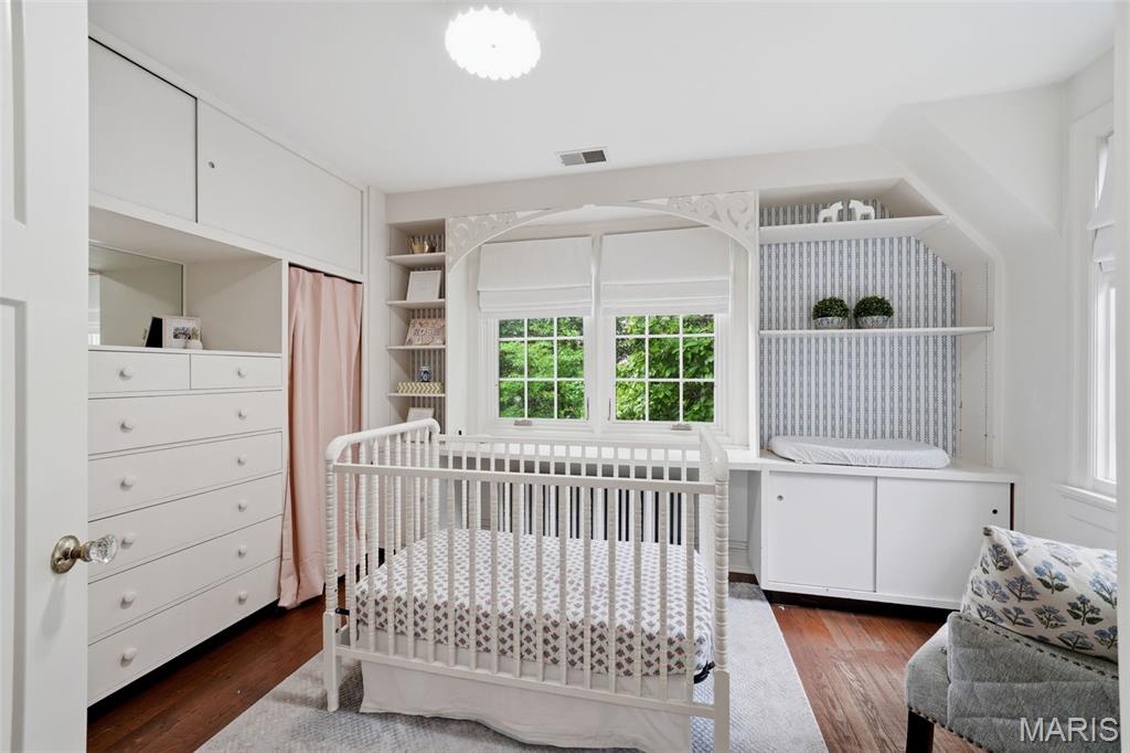 36 Algonquin Wood Place