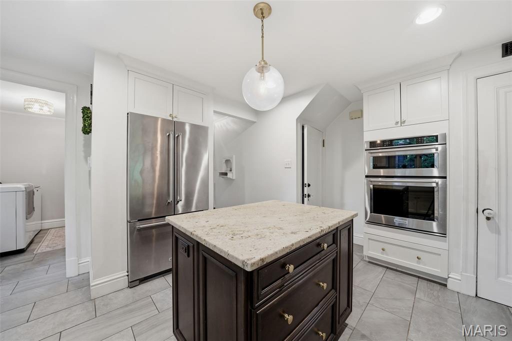 36 Algonquin Wood Place