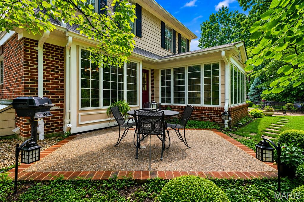 9767 Fall Ridge Trail