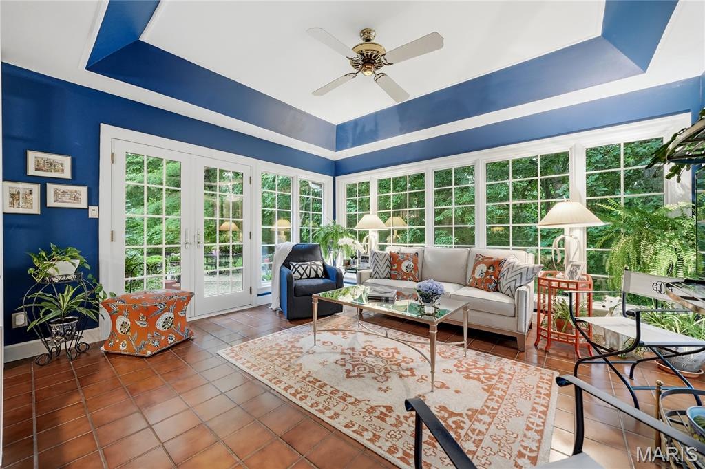 9767 Fall Ridge Trail