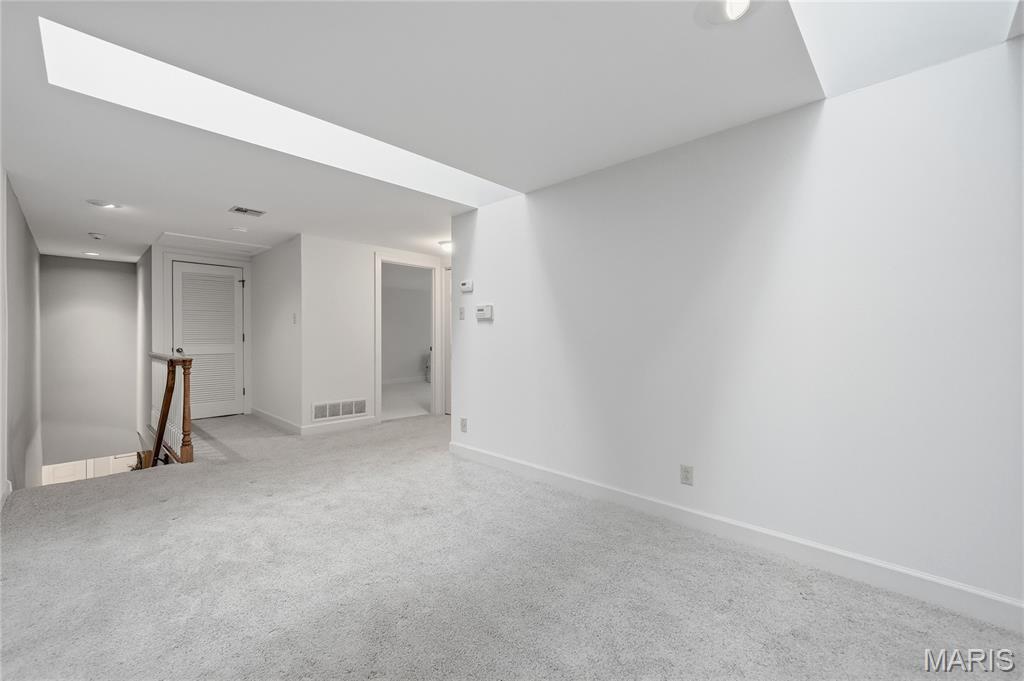 9767 Fall Ridge Trail