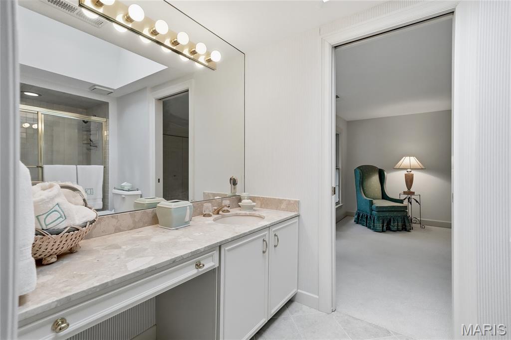 9767 Fall Ridge Trail