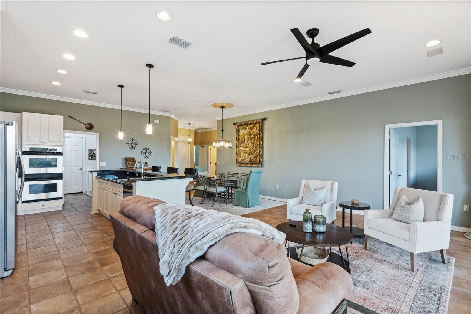 1067 MESA VERDE COURT