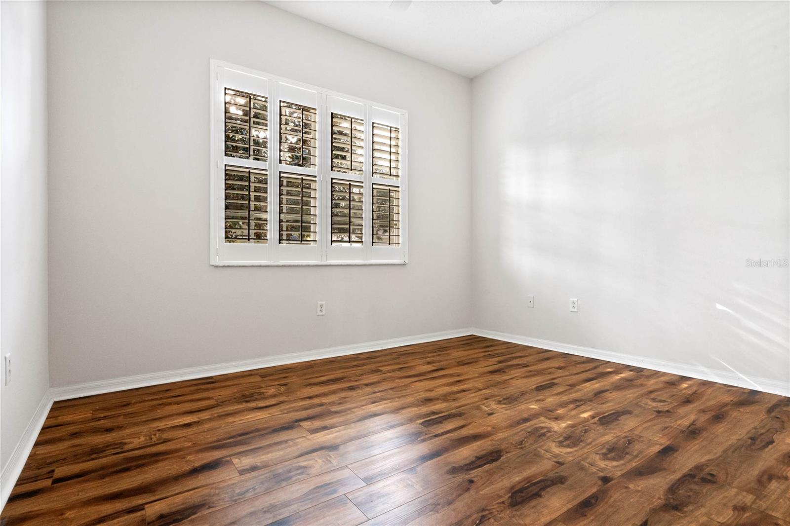 1067 MESA VERDE COURT