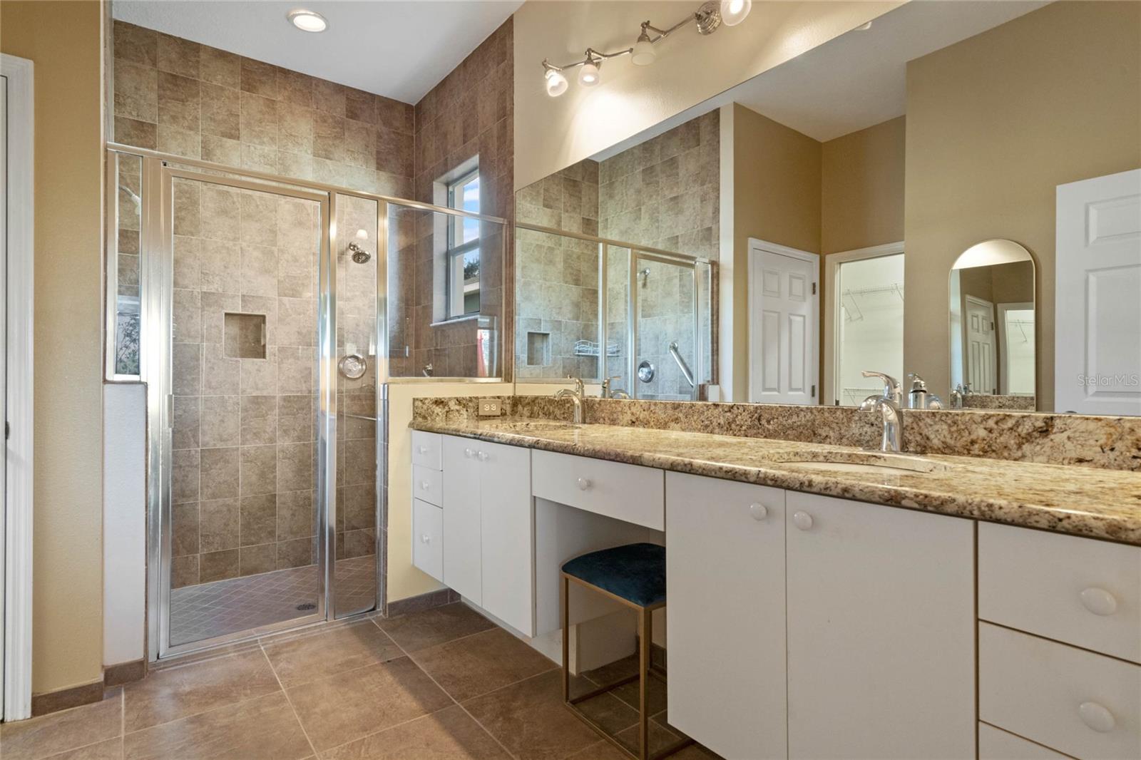1067 MESA VERDE COURT
