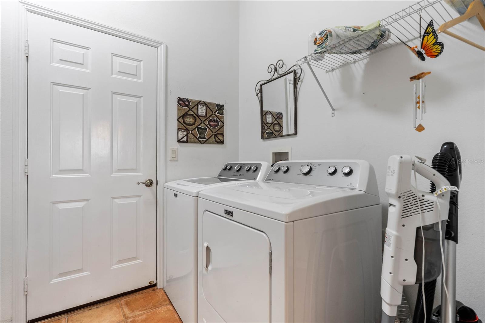 1067 MESA VERDE COURT