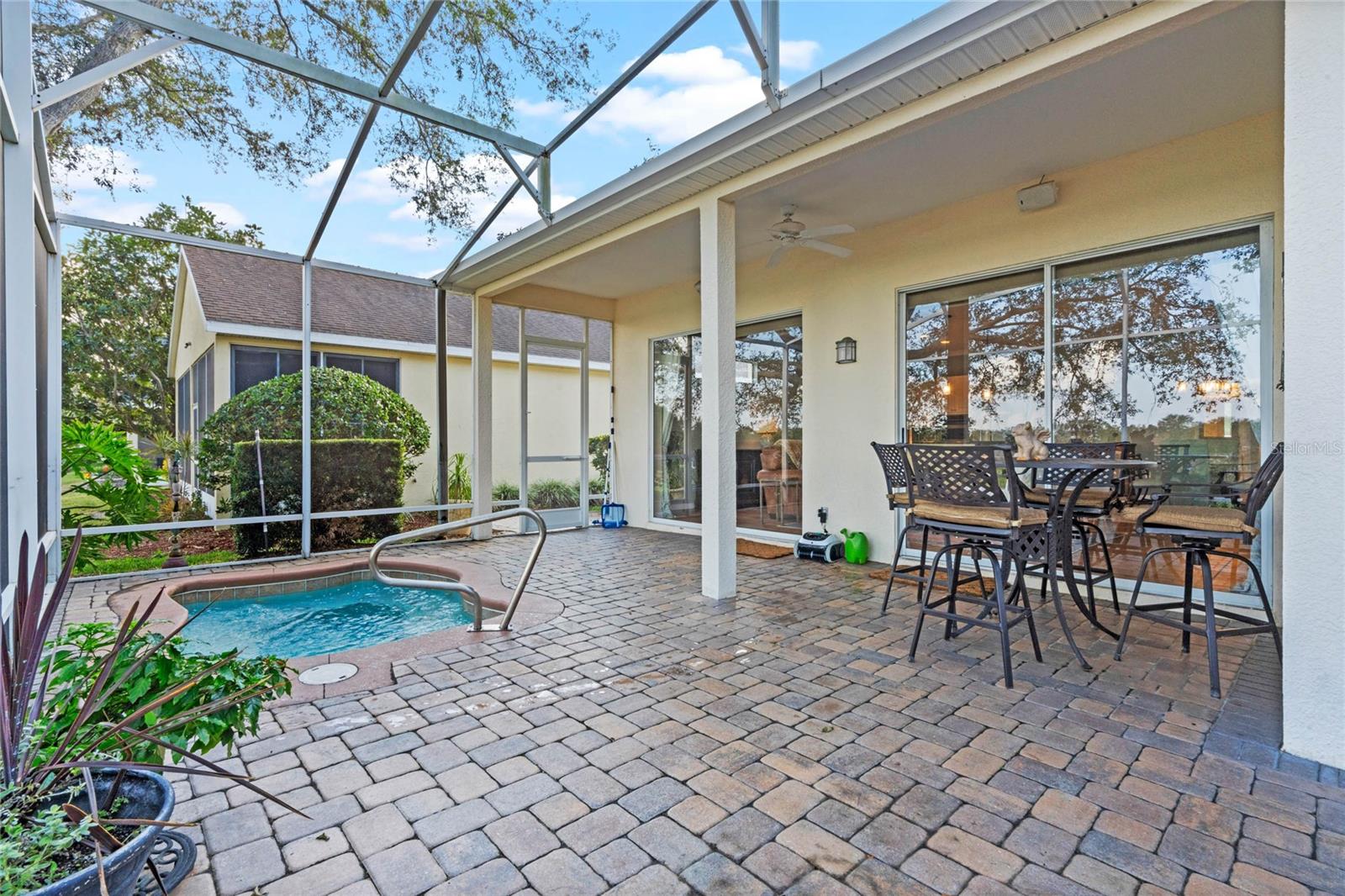1067 MESA VERDE COURT