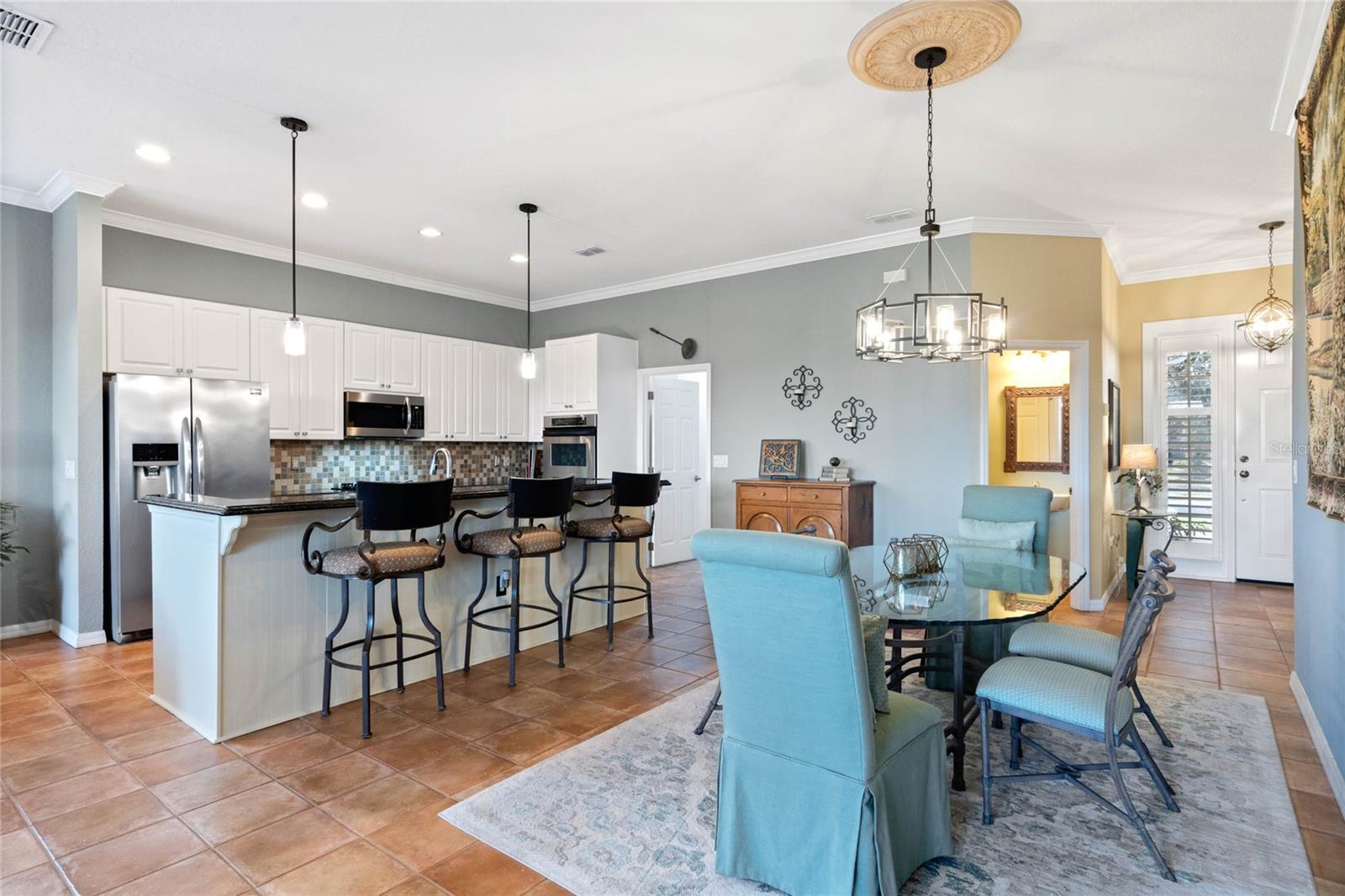 1067 MESA VERDE COURT