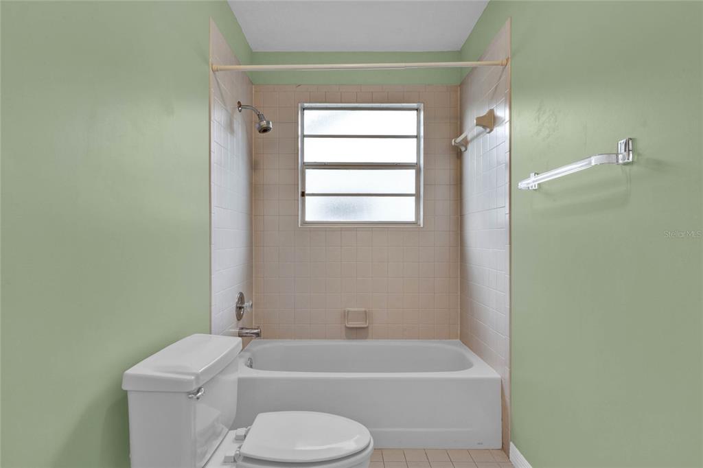 589 S LONGVIEW PLACE