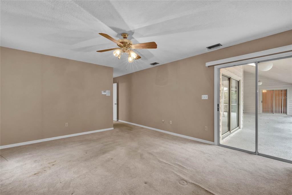 589 S LONGVIEW PLACE