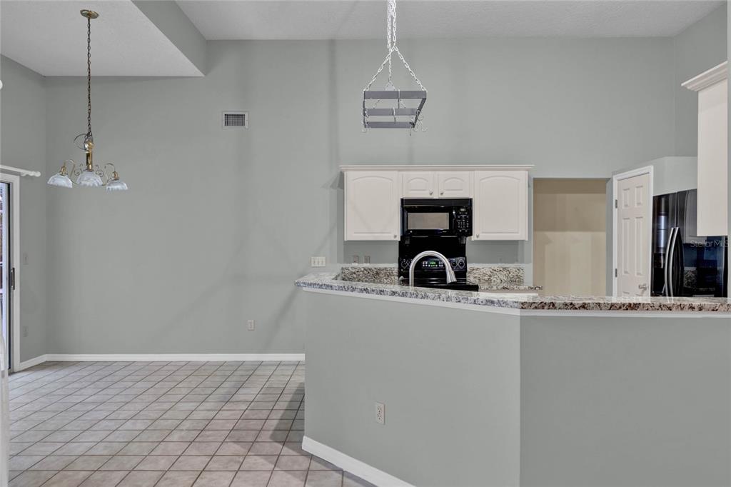 589 S LONGVIEW PLACE