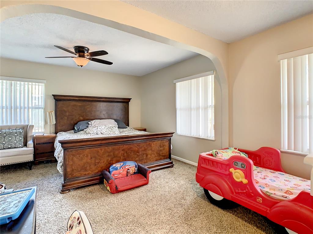 1160 N HIGHLAND STREET