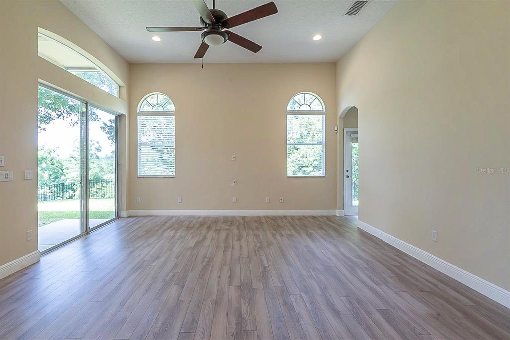 801 PARKSIDE POINTE BOULEVARD