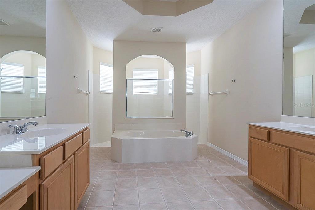 801 PARKSIDE POINTE BOULEVARD