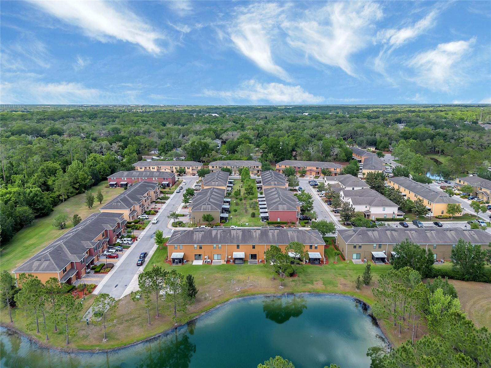 1613 SMOKEY OAK WAY