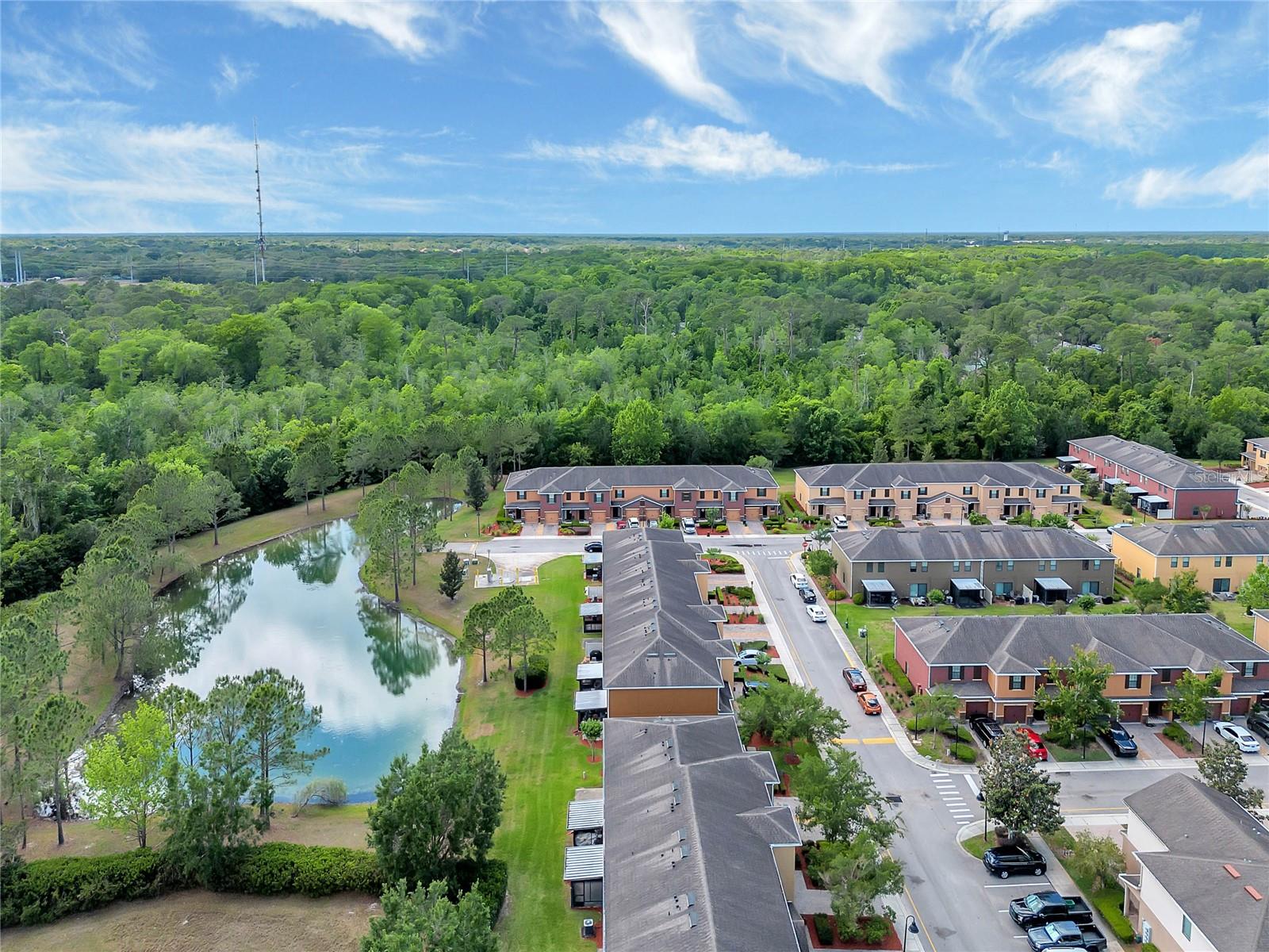 1613 SMOKEY OAK WAY