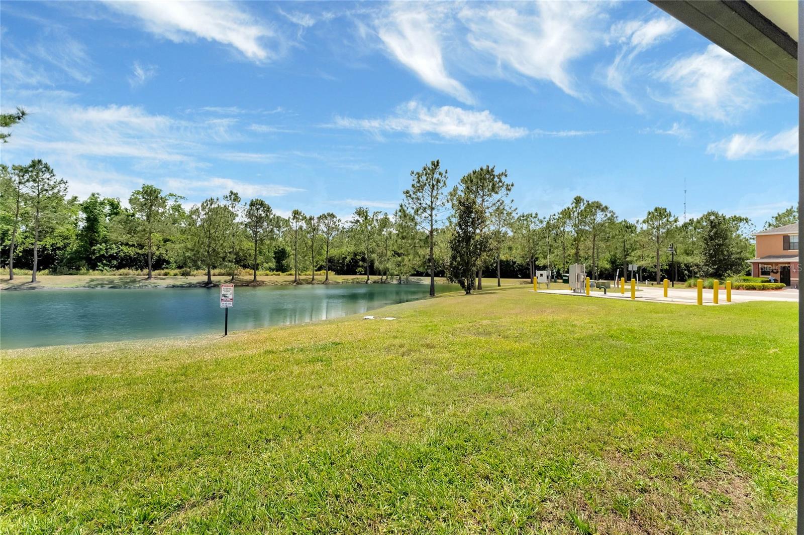 1613 SMOKEY OAK WAY
