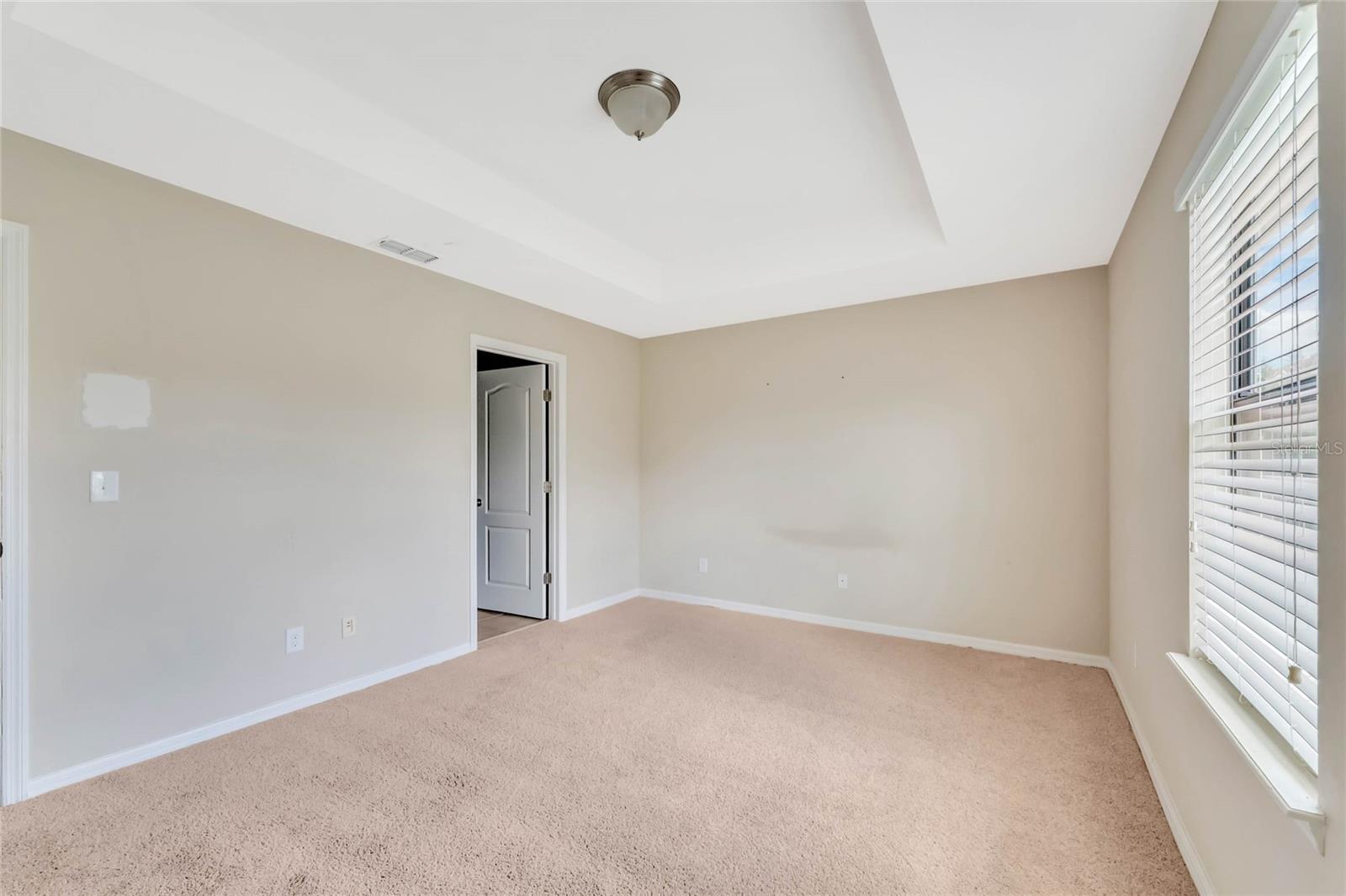1613 SMOKEY OAK WAY