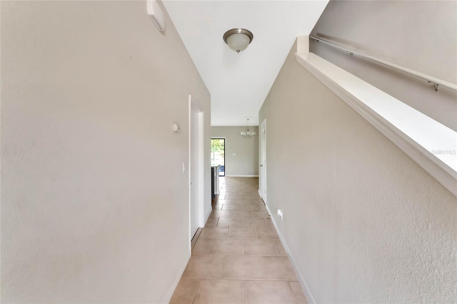 1613 SMOKEY OAK WAY