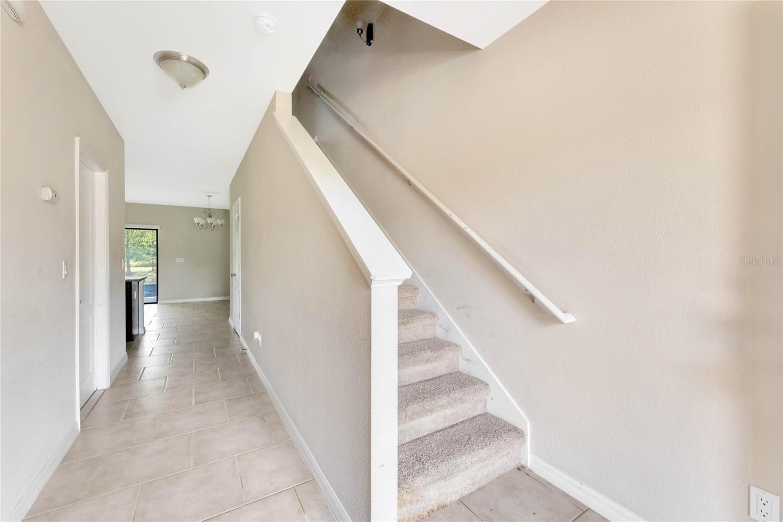 1613 SMOKEY OAK WAY