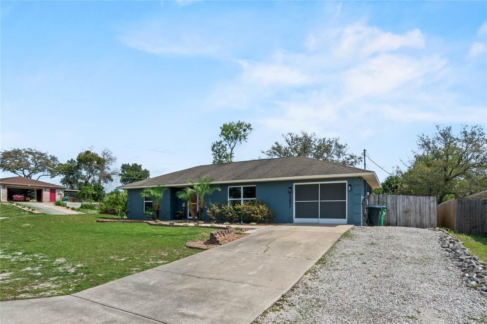 2097 E GLORIA DR #Dr