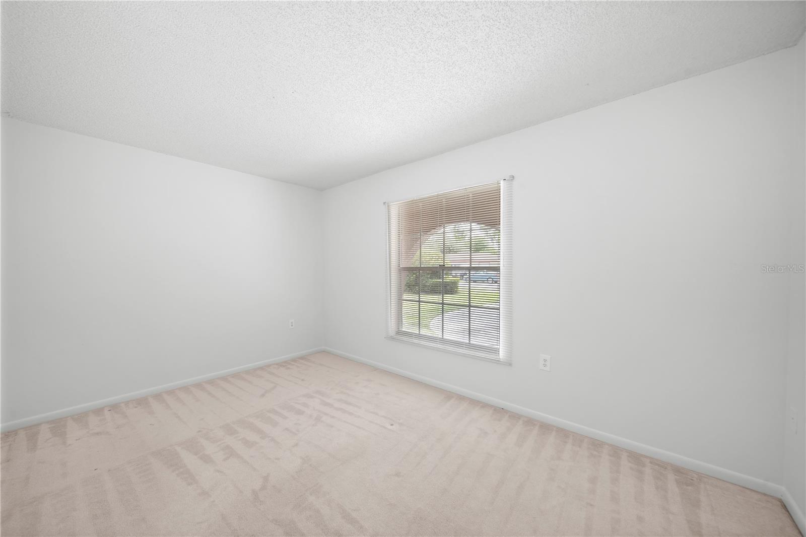 3002 W WINDCHIME CIR