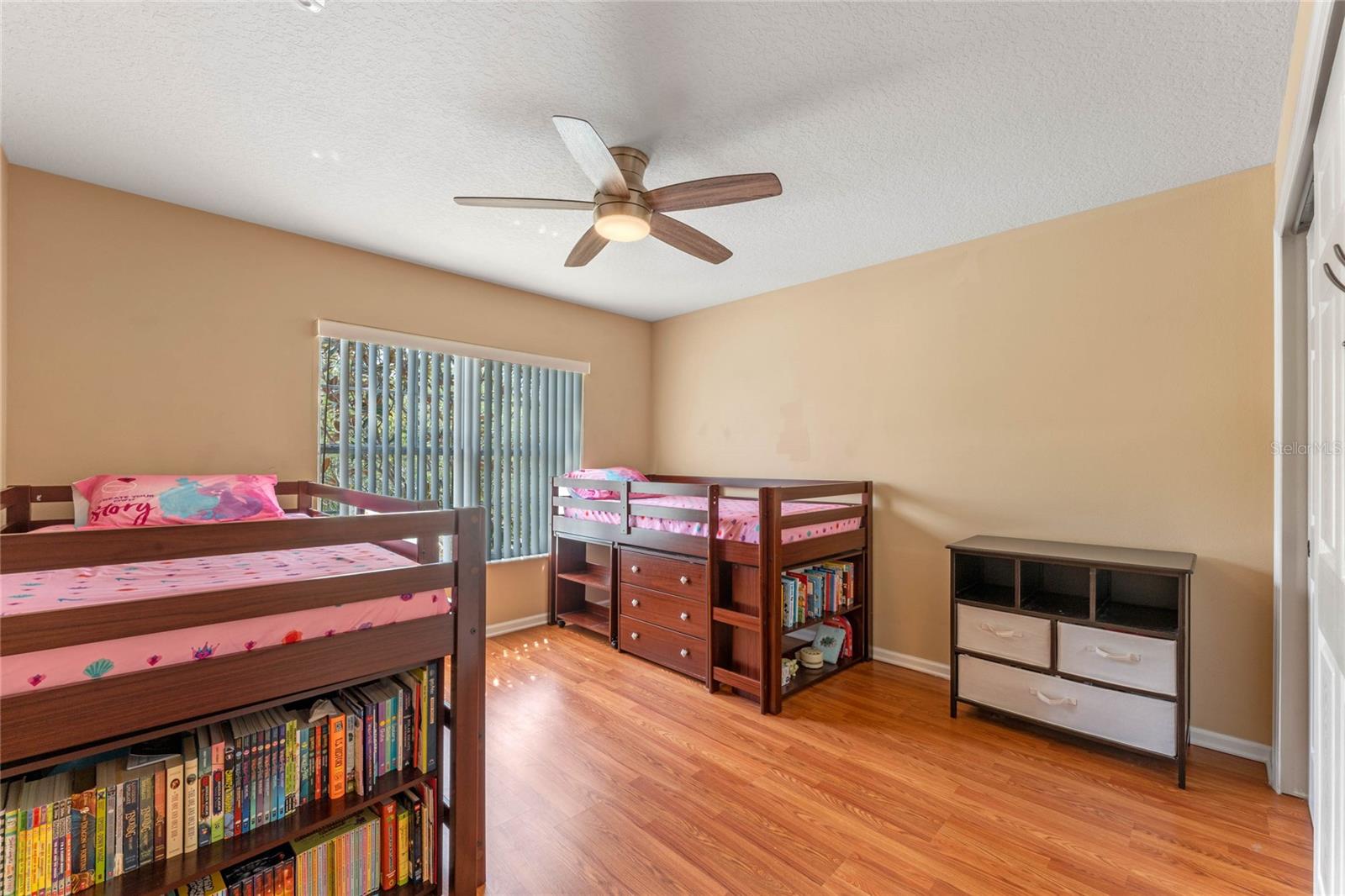 1302 CRANE CREST WAY