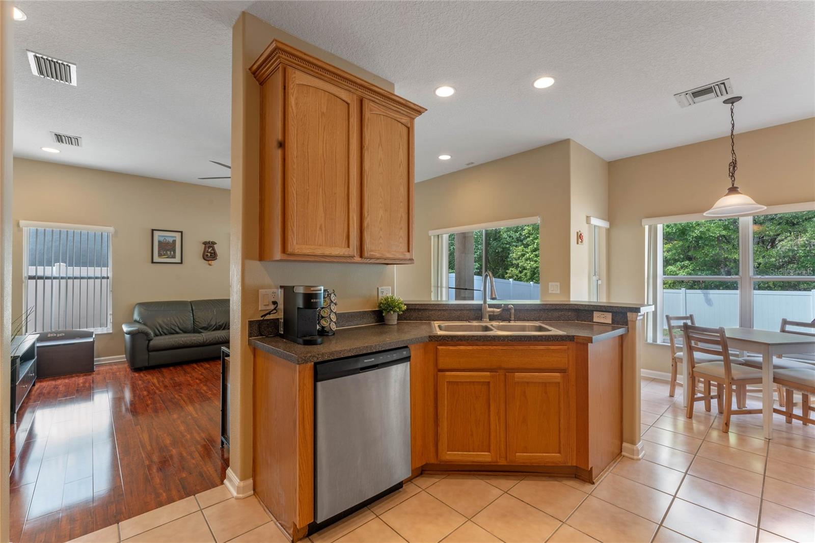 1302 CRANE CREST WAY