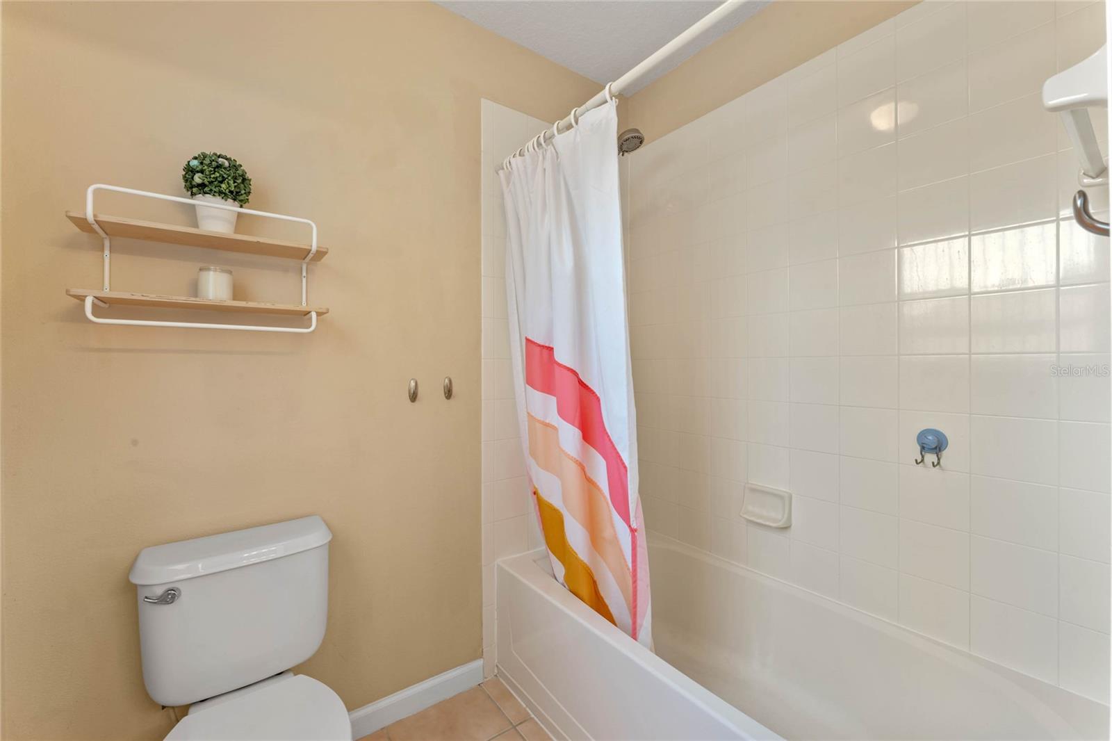 1302 CRANE CREST WAY