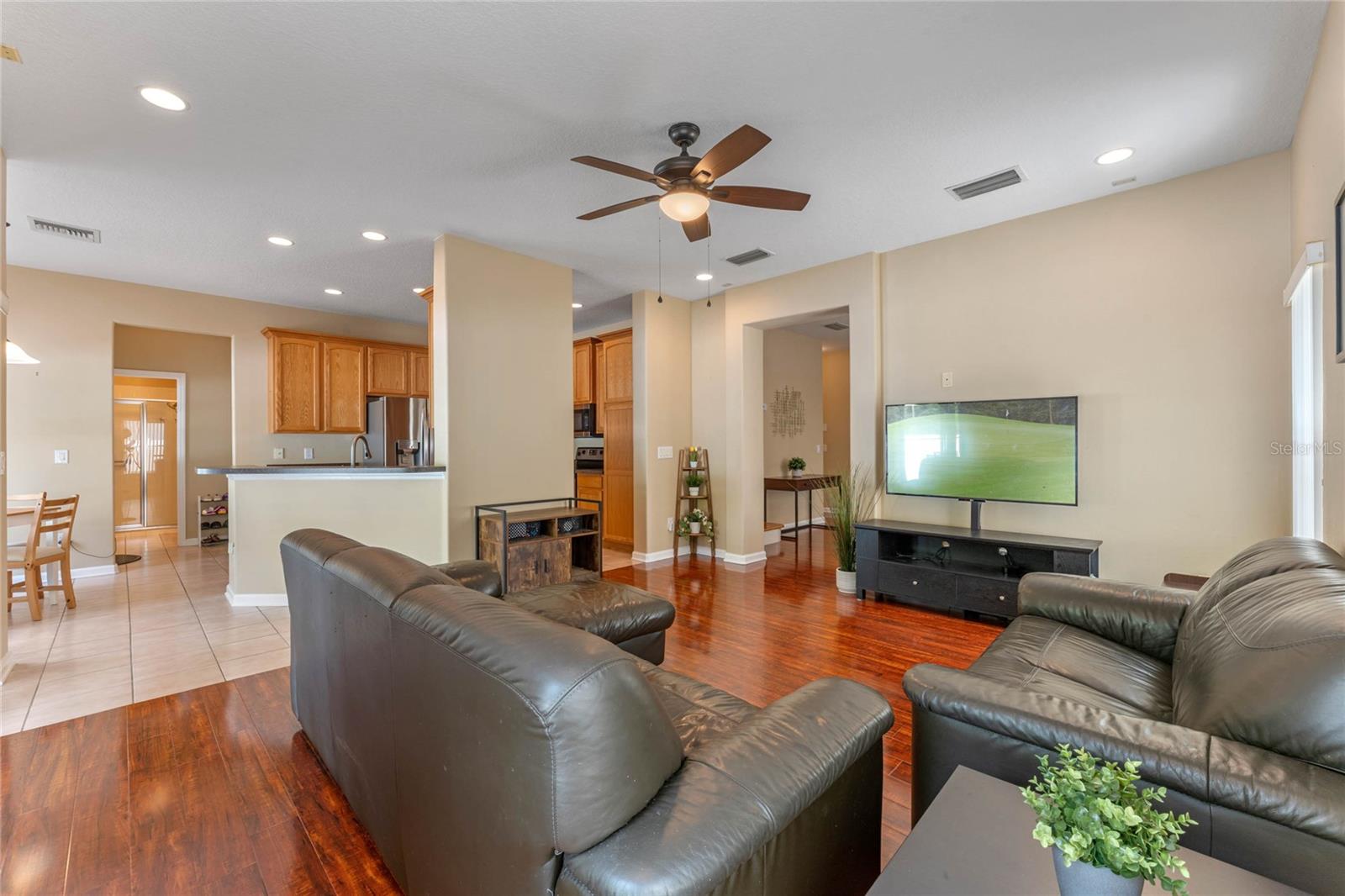 1302 CRANE CREST WAY