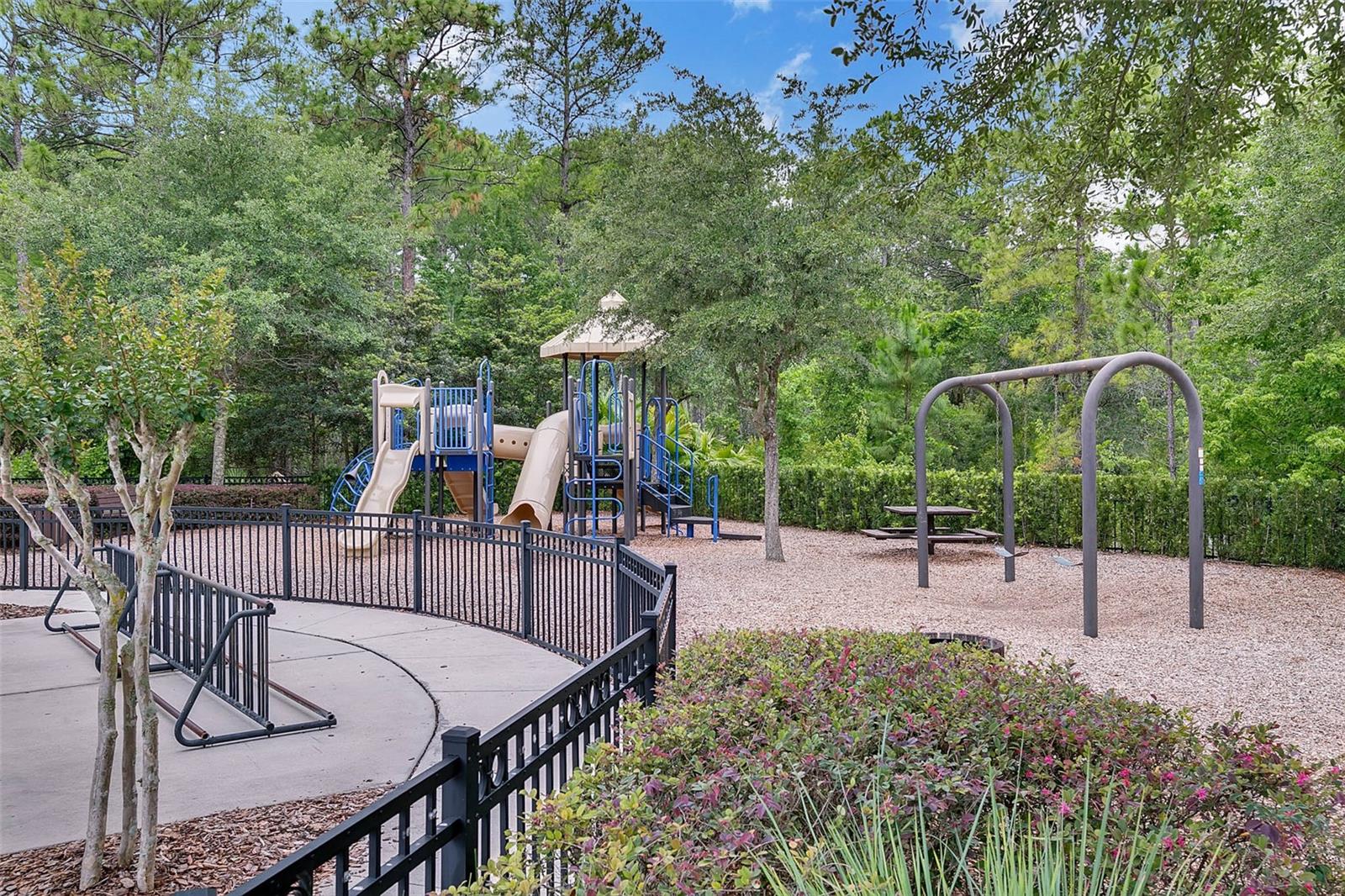 1302 CRANE CREST WAY