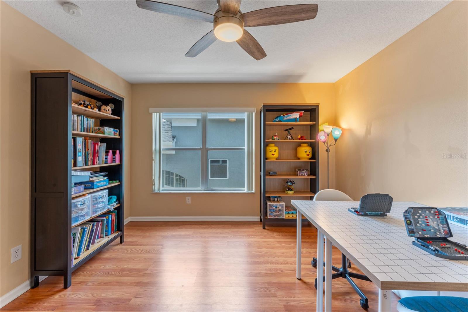 1302 CRANE CREST WAY