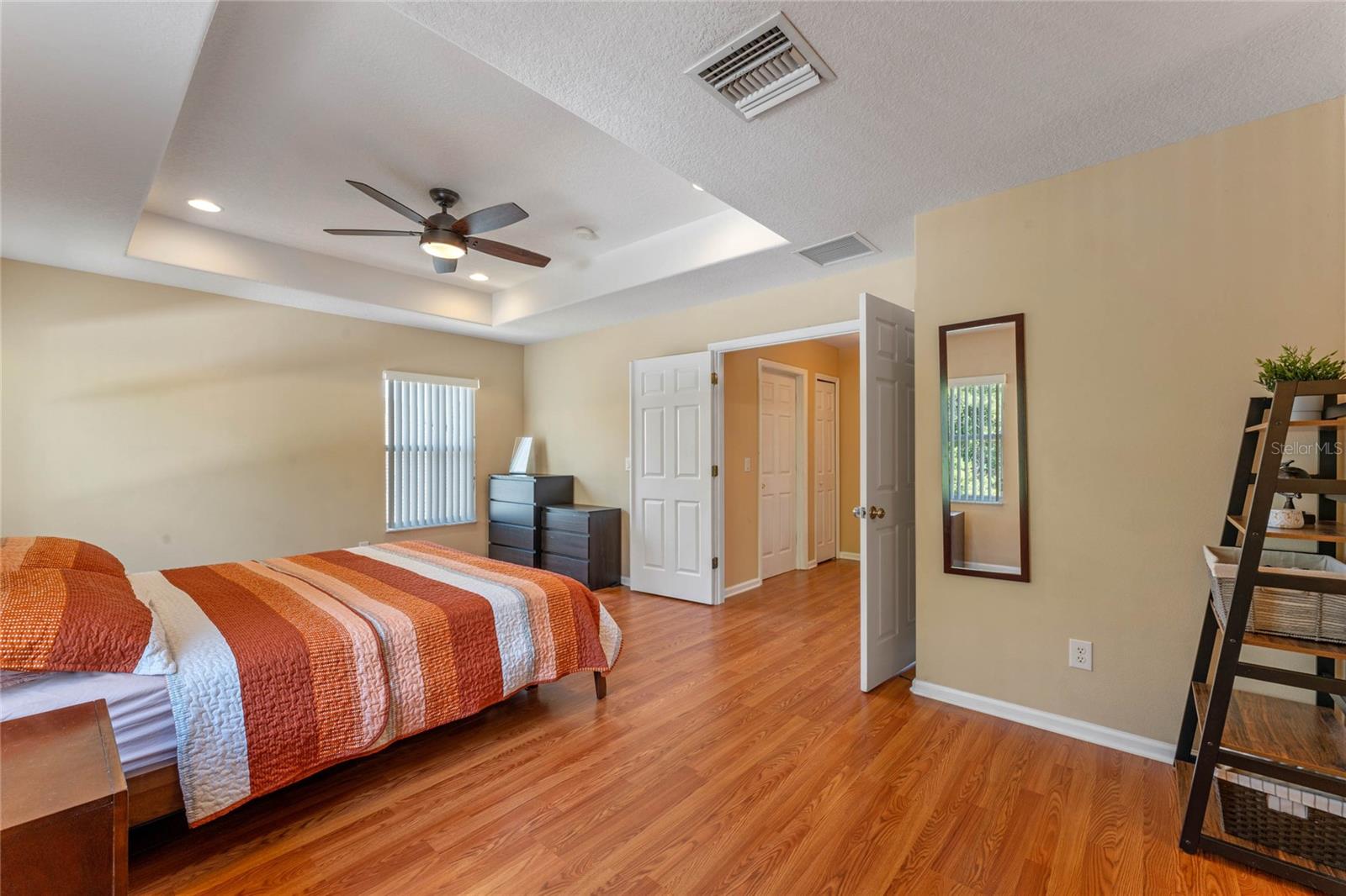 1302 CRANE CREST WAY