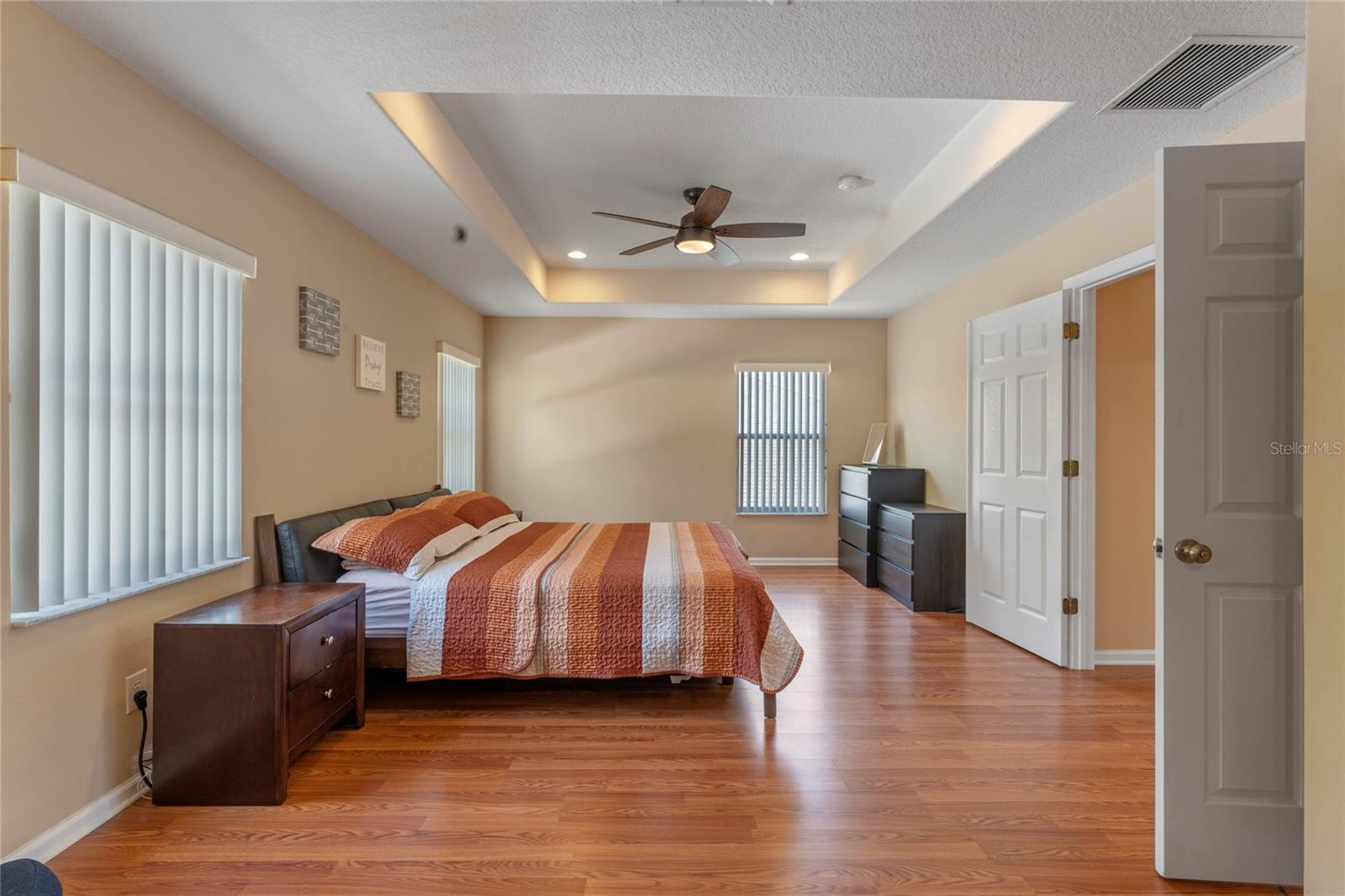 1302 CRANE CREST WAY