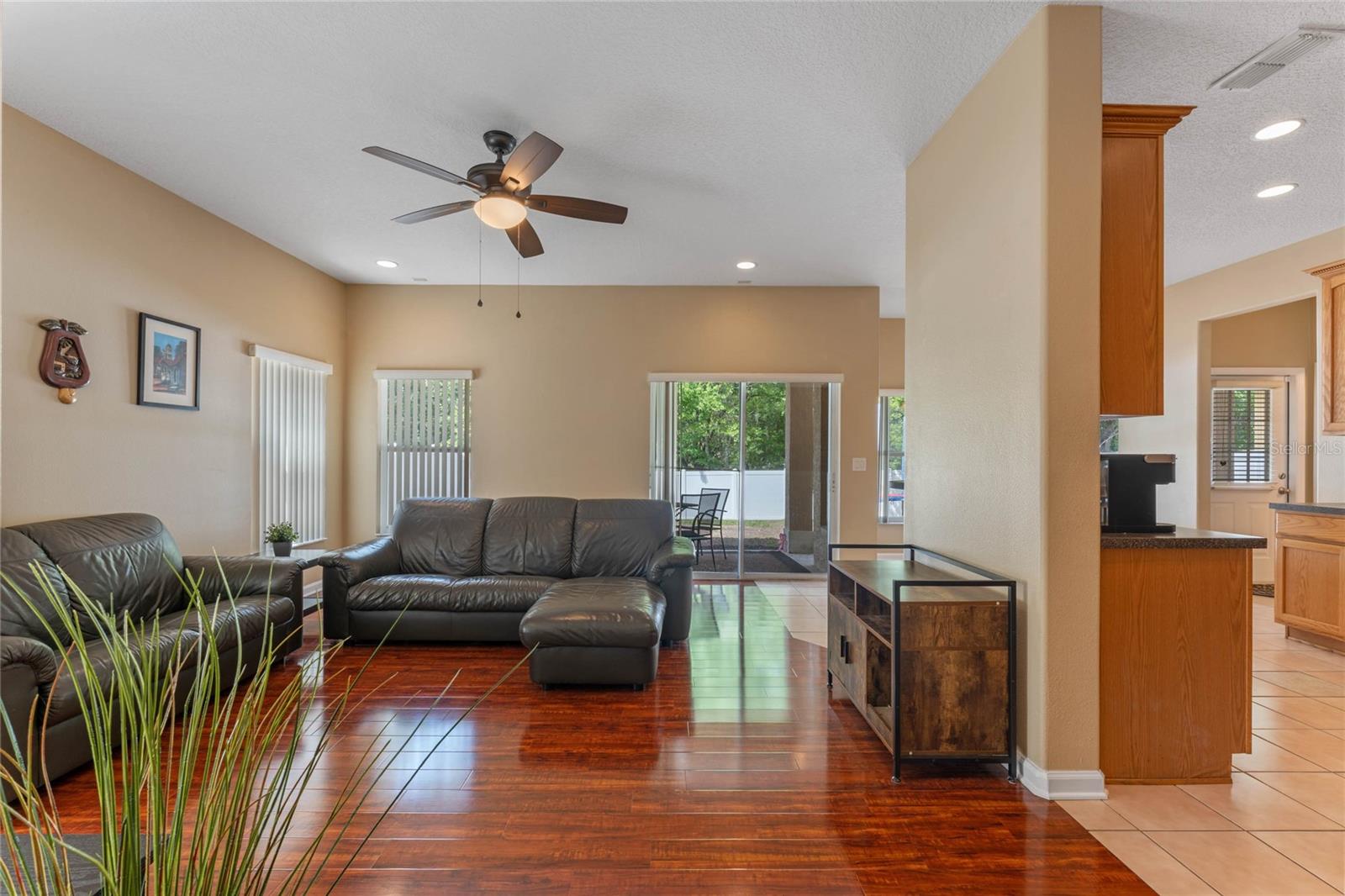 1302 CRANE CREST WAY