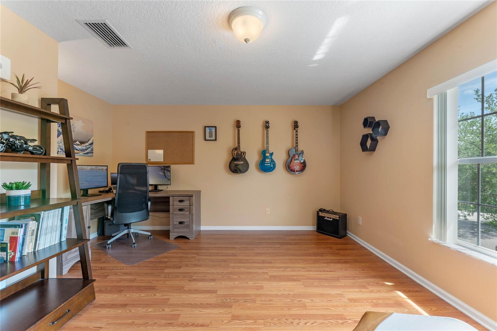 1302 CRANE CREST WAY