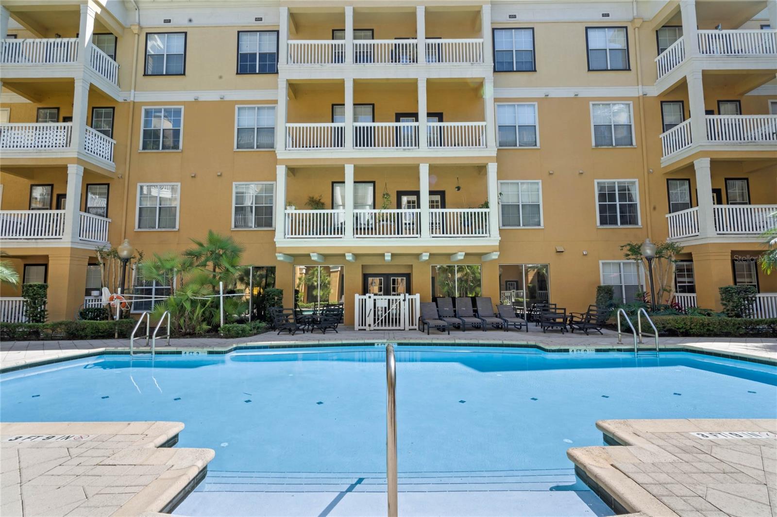 860 N ORANGE AVE #353