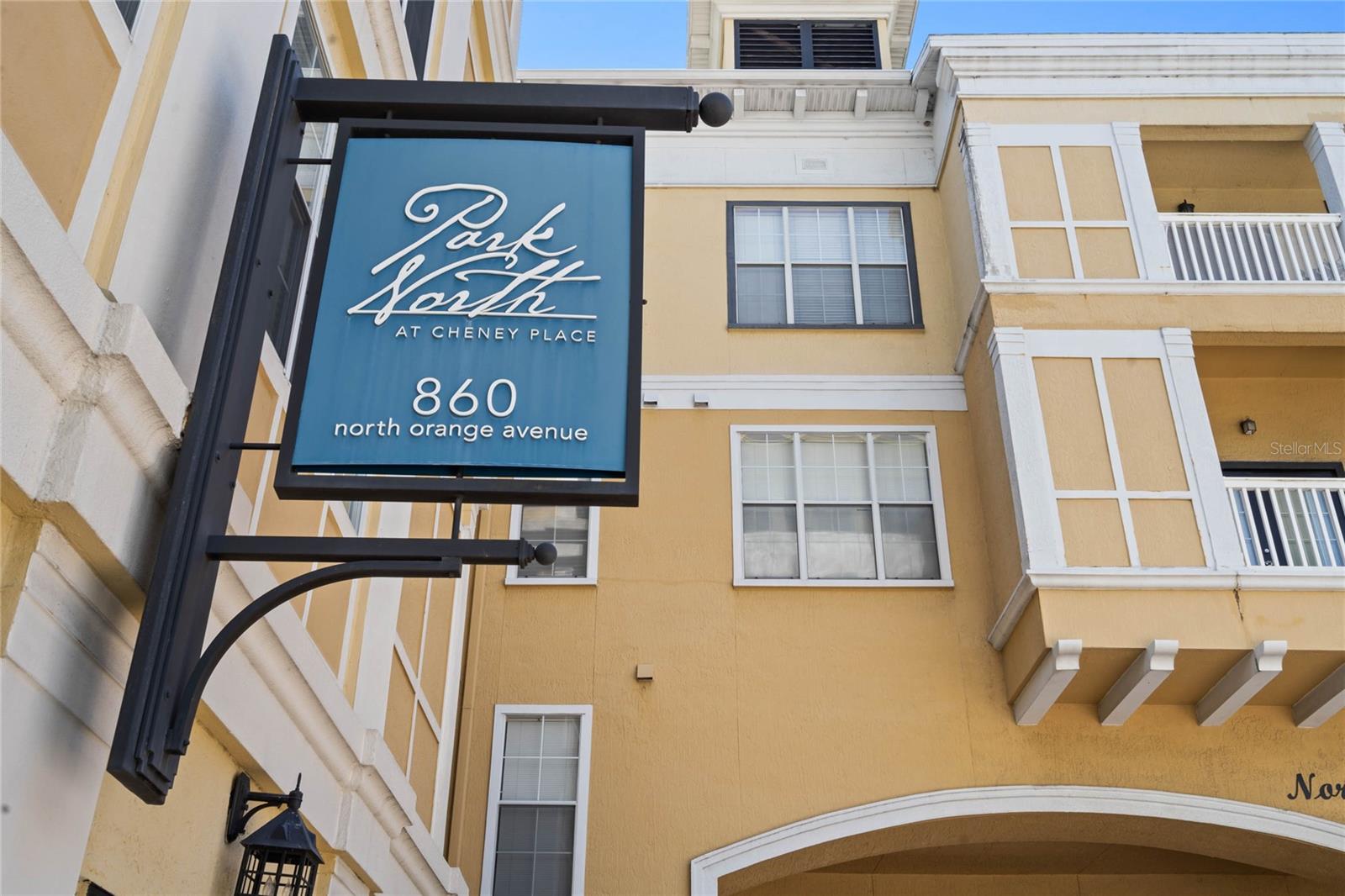 860 N ORANGE AVE #353