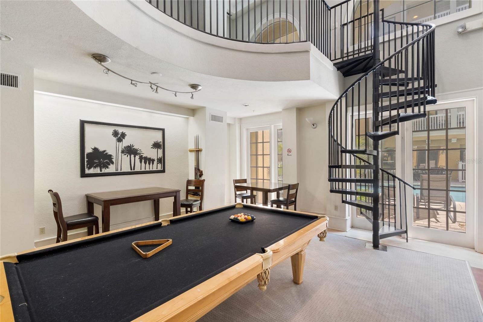 860 N ORANGE AVE #353